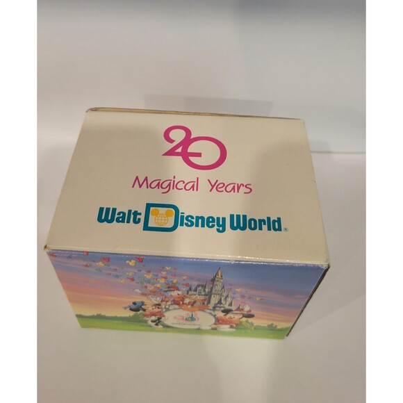Vintage Walt Disney World 20 Year Anniversary Mug 1971-1991 Cinderella Castle - Picture 5 of 8